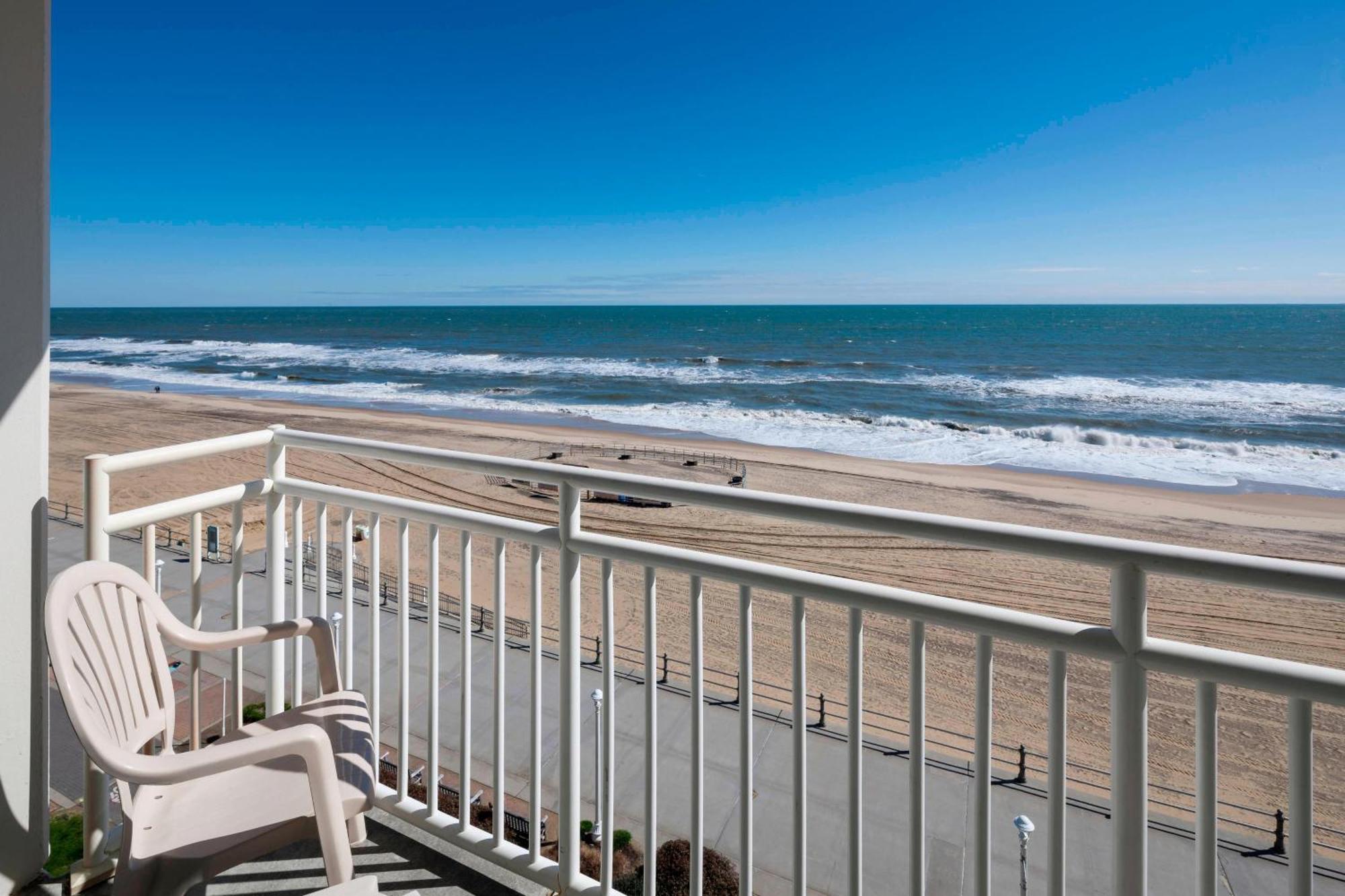 Courtyard Virginia Beach Oceanfront/South Exterior photo