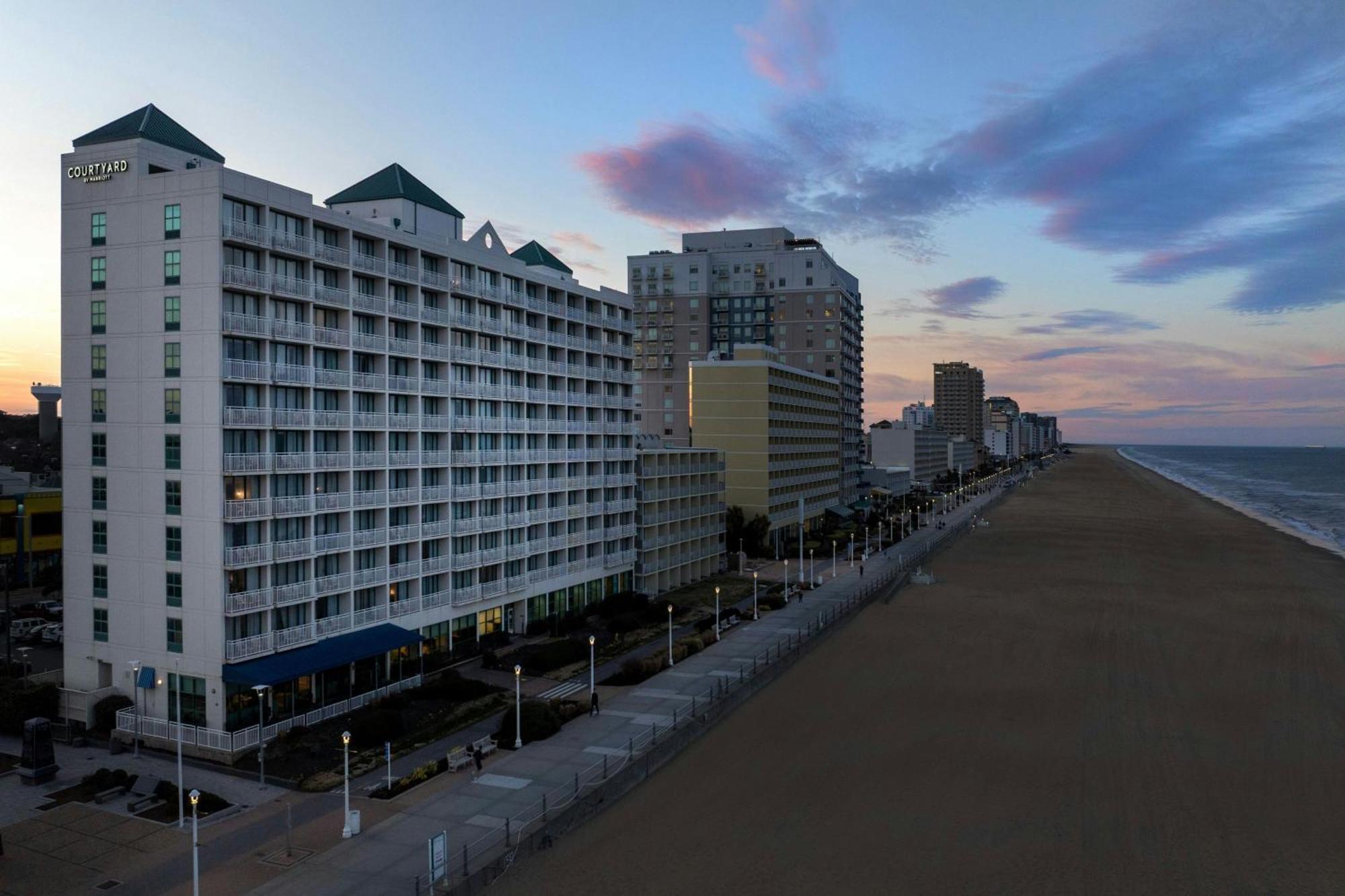 Courtyard Virginia Beach Oceanfront/South Exterior photo